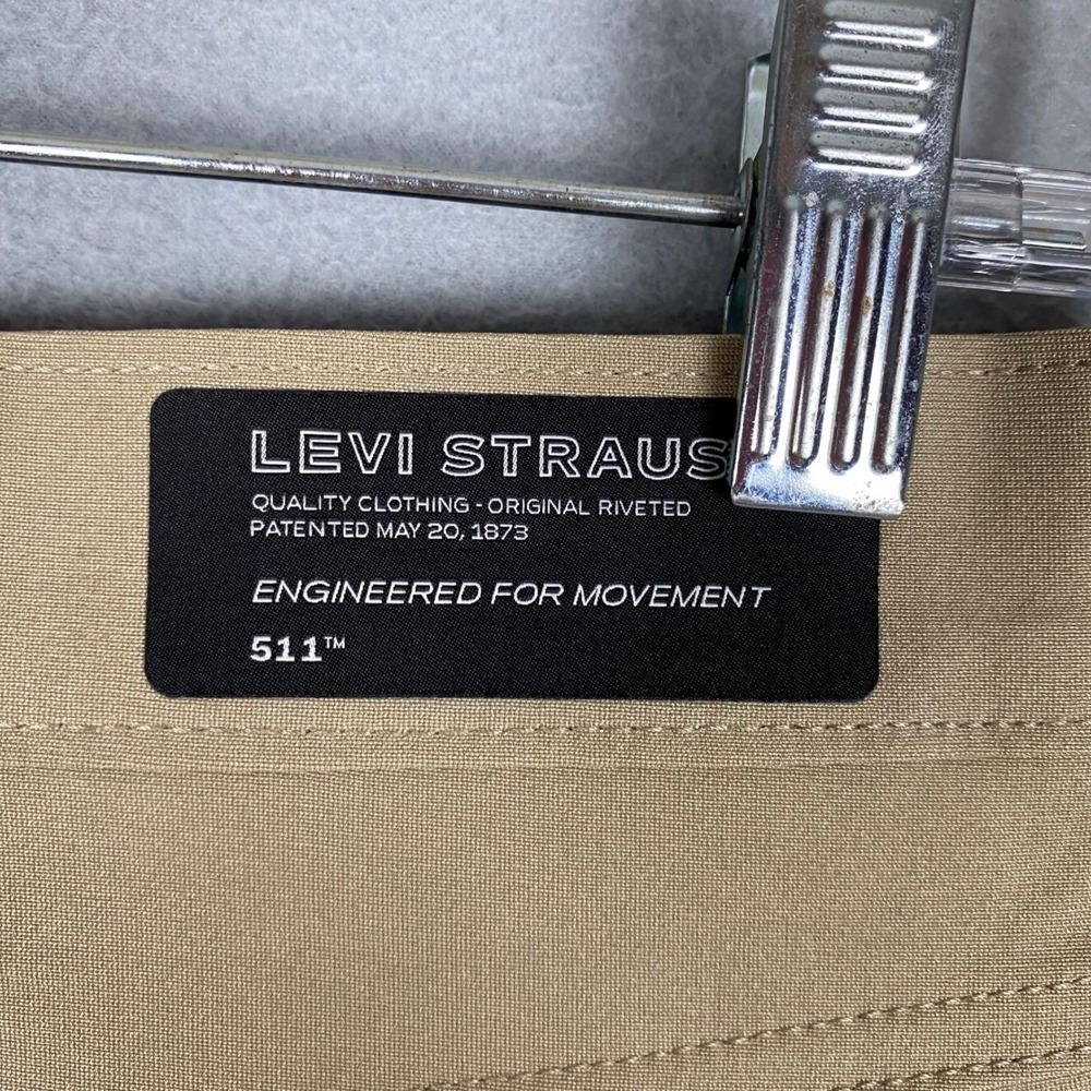 Levi Strauss 511 Slim Fit Engineered for Movement Performance Pants Men 30 Khaki - Picture 5 of 12